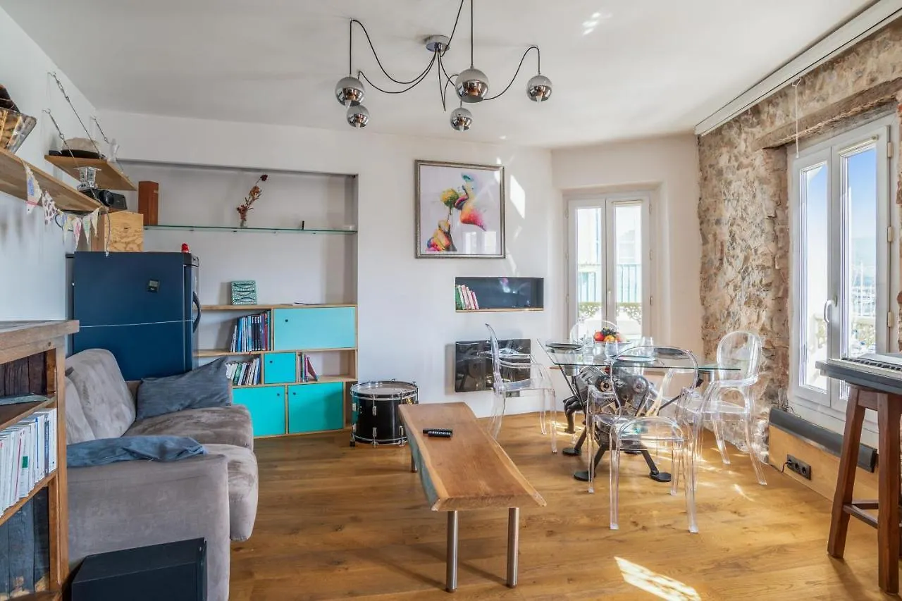 Wonderful Apartment With A View On The Port Of La Seyne-Sur-Mer - Welkeys